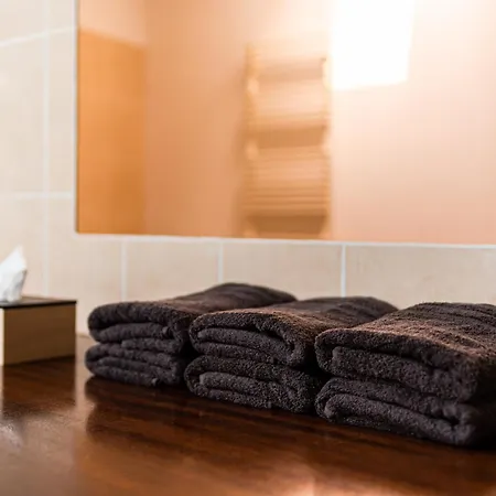 Charme & Calme 2 Centre Апартаменты *